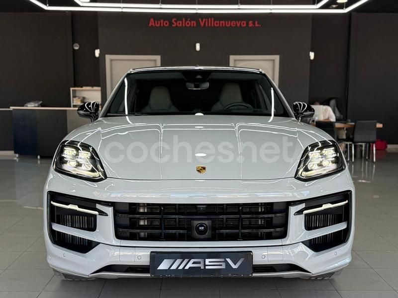 Usado Porsche Cayenne 519 CV (381 kW) 2024 Gris / plata SUV