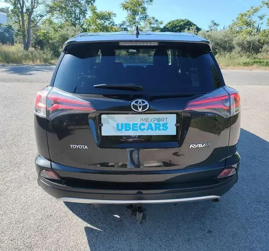 Usado Toyota RAV4 Executive 143 CV (105 kW) 2015 Marrón SUV