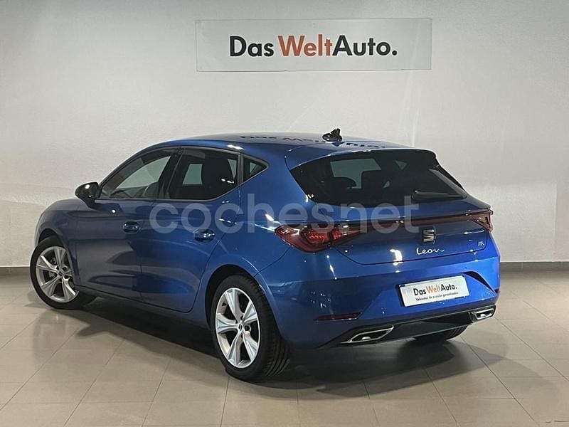 Usado Seat Leon FR 150 CV (110 kW) 2024 Azul Berlina