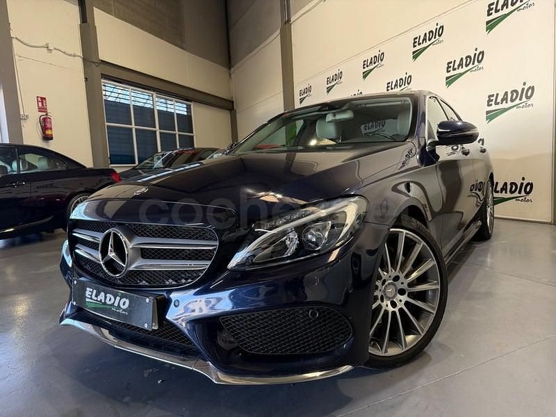 Usado Mercedes C220 AMG line 170 CV (125 kW) 2017 Azul Berlina