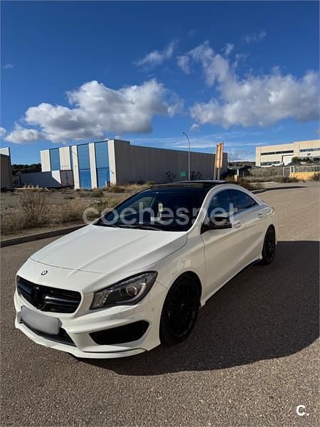 Usado Mercedes CLA220 AMG line 170 CV (125 kW) 2014 Blanco Berlina