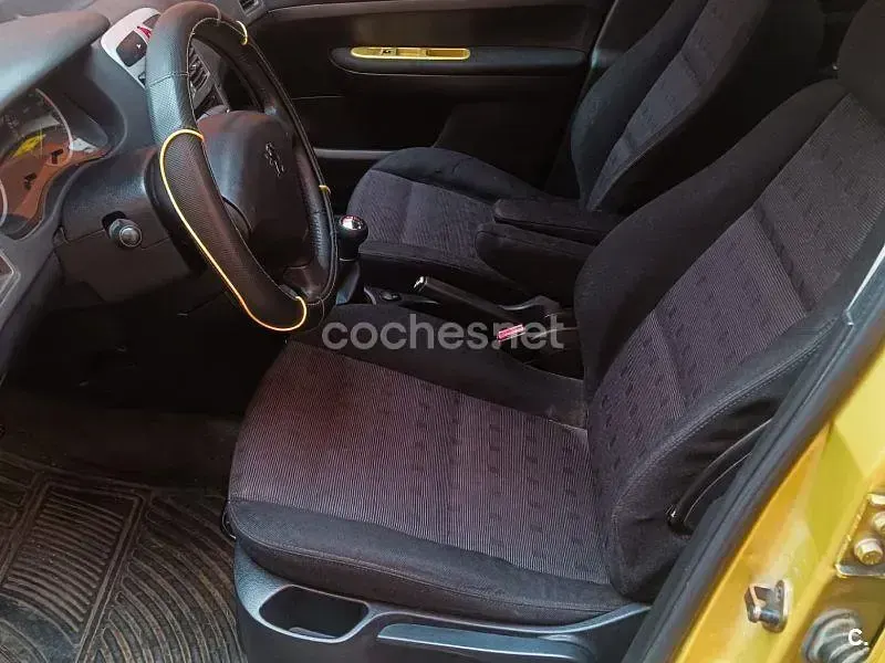 Usado Peugeot 307 110 HP (80 kW) 2002 Amarelo Carrinha