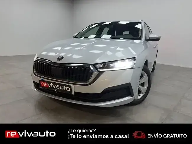 Usado Skoda Octavia Ambition 150 CV (110 kW) 2021 Gris Familiar