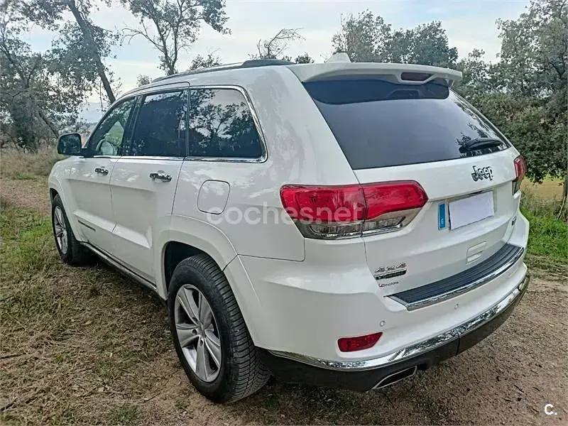 Usado Jeep Grand Cherokee Summit 250 CV (183 kW) 2015 Blanco SUV