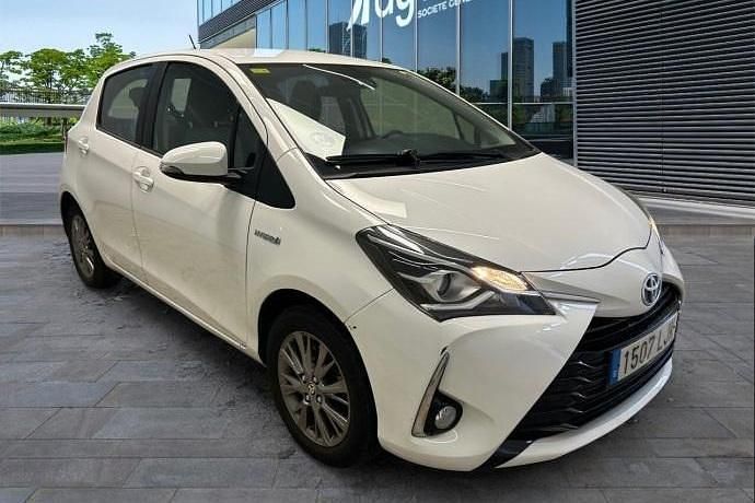 Usado Toyota Yaris Hybrid Active 100 CV (73 kW) 2020