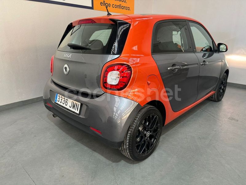 Usado Smart ForFour Passion 71 CV (52 kW) 2016 Naranja Utilitario
