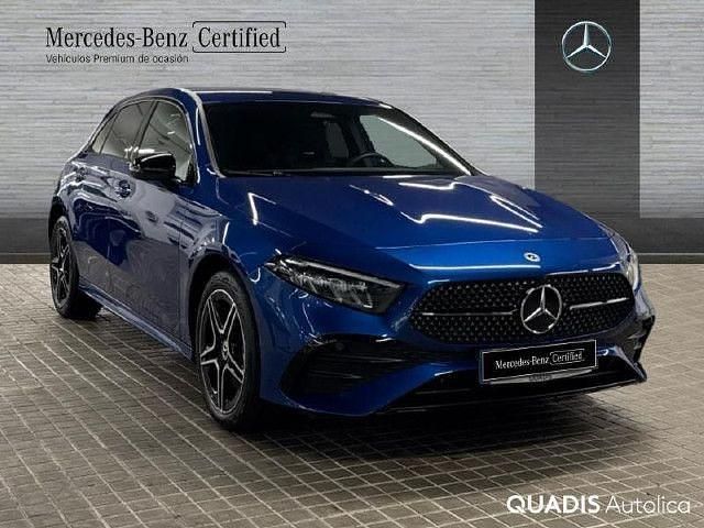 Usado Mercedes A250 163 CV (119 kW) 2025 Azul espectral