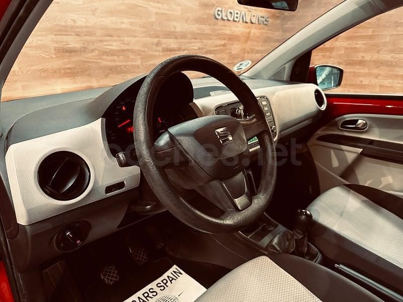 Usado Seat Mii Style 75 CV (55 kW) 2014 Rojo Utilitario