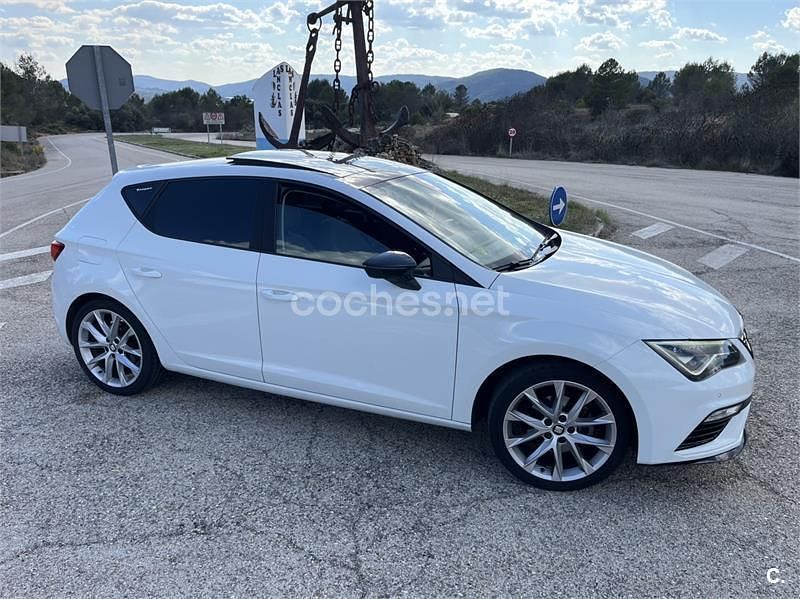 Usado Seat Leon FR 150 CV (110 kW) 2017 Blanco Berlina