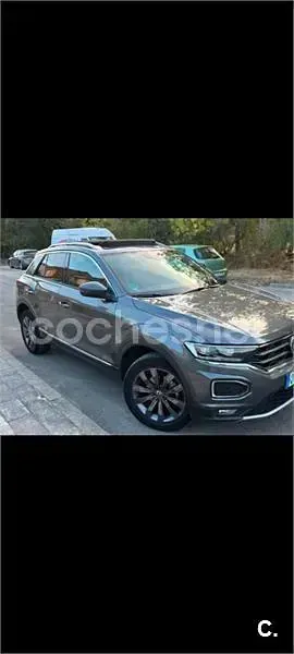 Usado VW T-Roc Sportline 150 CV (110 kW) 2021 Gris / plata SUV