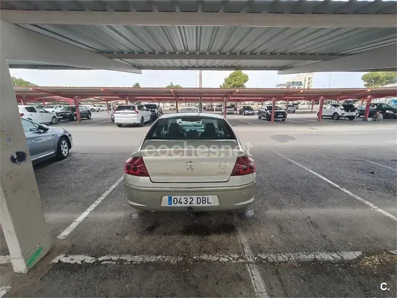 Usado Peugeot 407 Sport 136 CV (100 kW) 2004 Gris / plata Berlina