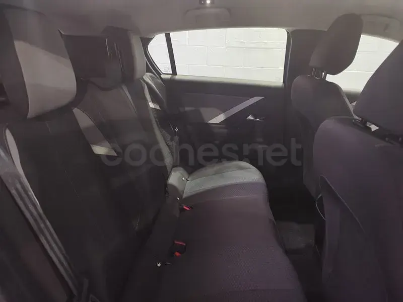 Usado Opel Astra Edition 110 CV (80 kW) 2023 Azul Utilitario