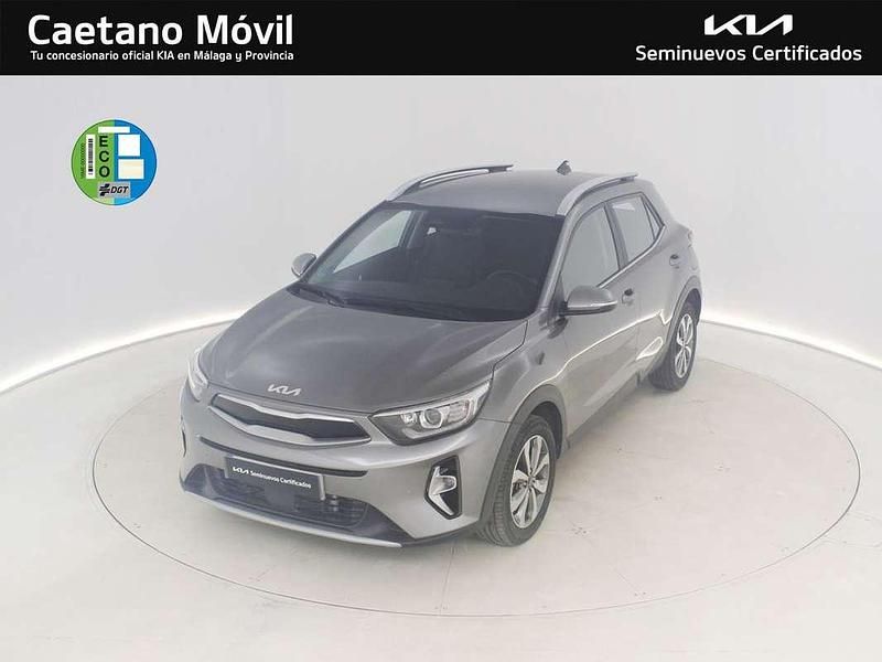 Gris Usado 2024 Kia Stonic SUV | 18.990 € (Precio justo) - Imagen 1/4