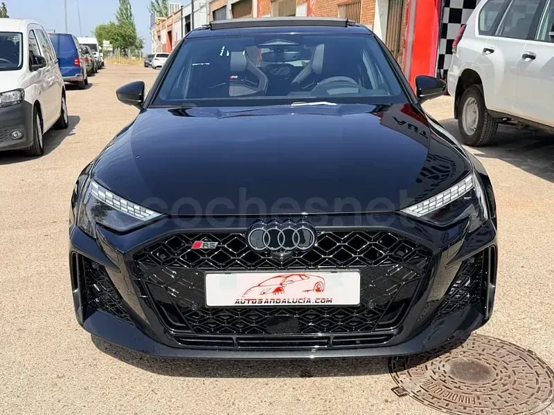 Nuevo Audi RS3 Competition 400 CV (294 kW) 2026 Gris / plata Berlina