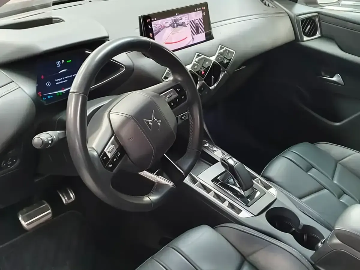 Usado DS Automobiles DS3 Crossback E-Tense Opera 114 kW (156 CV) 2023 Rojo SUV