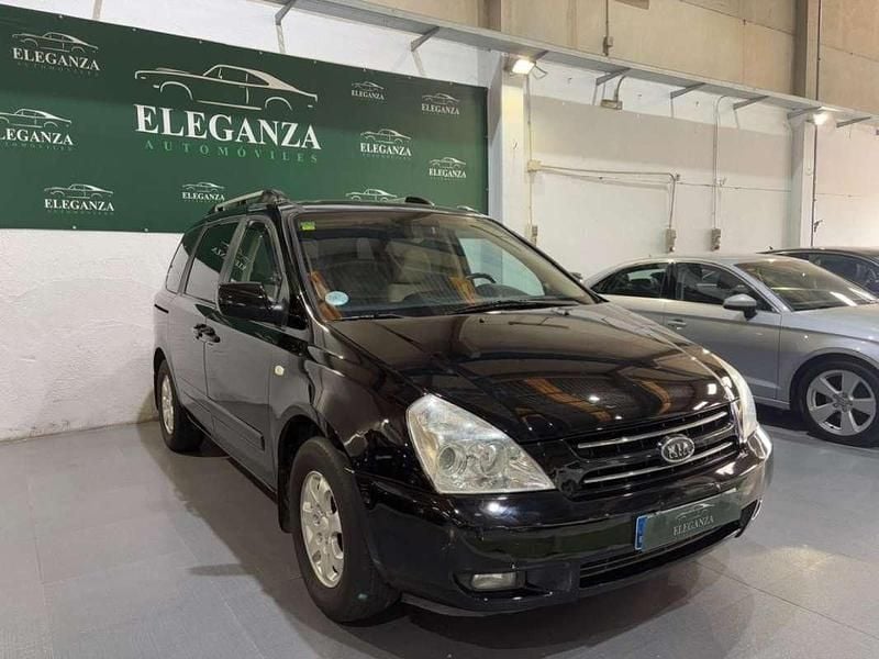 Usado Kia Carnival 185 CV (136 kW) 2010 Negro Monovolumen