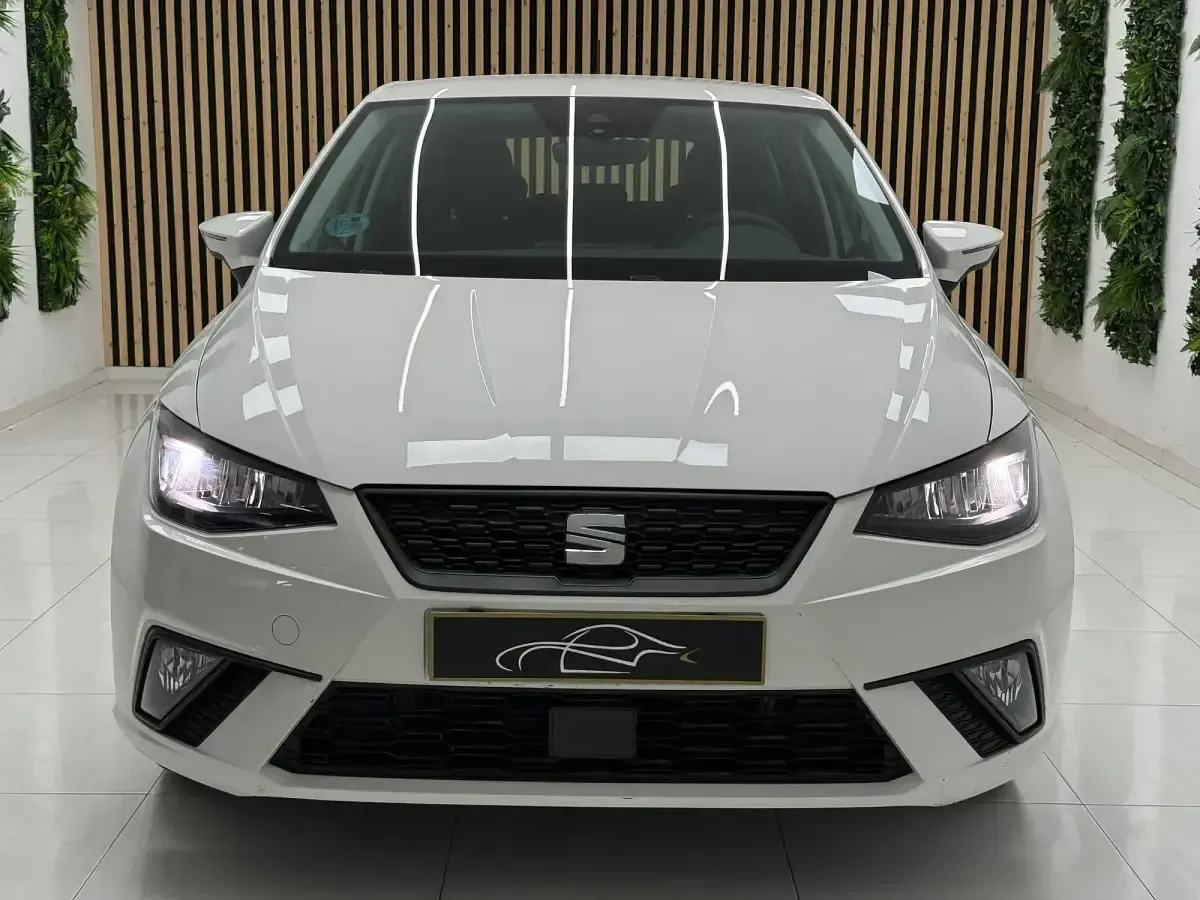 Usado Seat Ibiza Reference 80 CV (58 kW) 2023 Blanco Utilitario