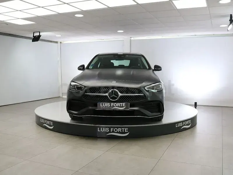 Usado Mercedes C300e 313 CV (230 kW) 2024 Gris / plata Berlina