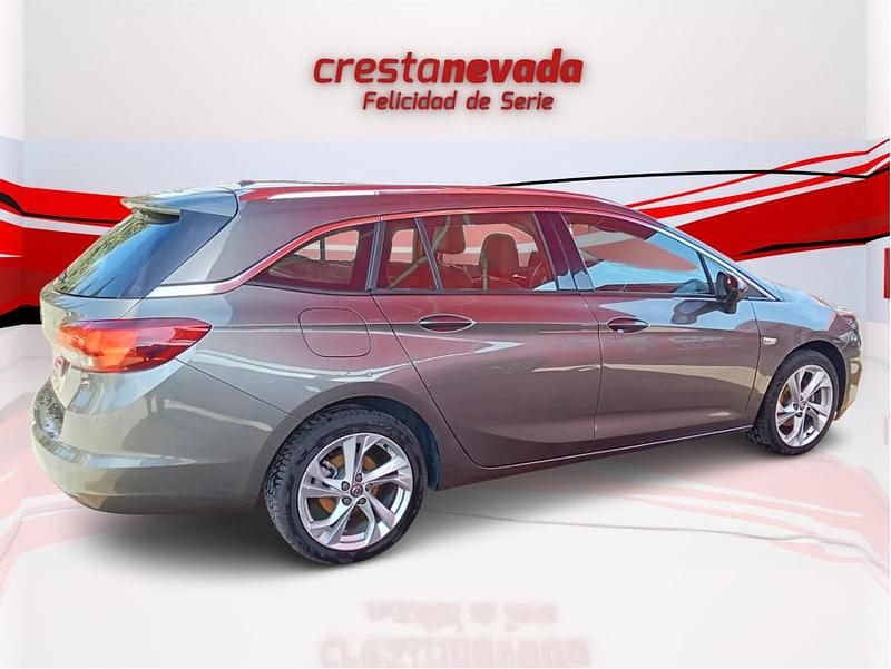 Usado Opel Astra Elegance 131 CV (96 kW) 2022 Familiar