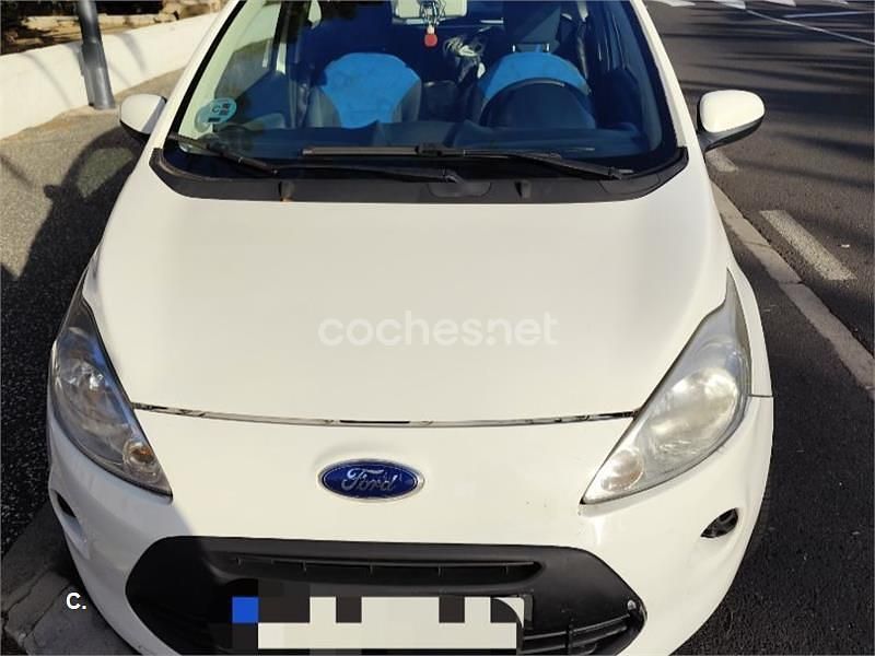 Usado Ford Ka 69 CV (50 kW) 2014 Blanco Berlina