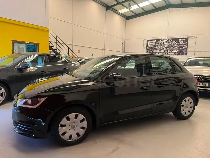 Usado Audi A1 Sportback 90 CV (66 kW) 2018 Negro Utilitario