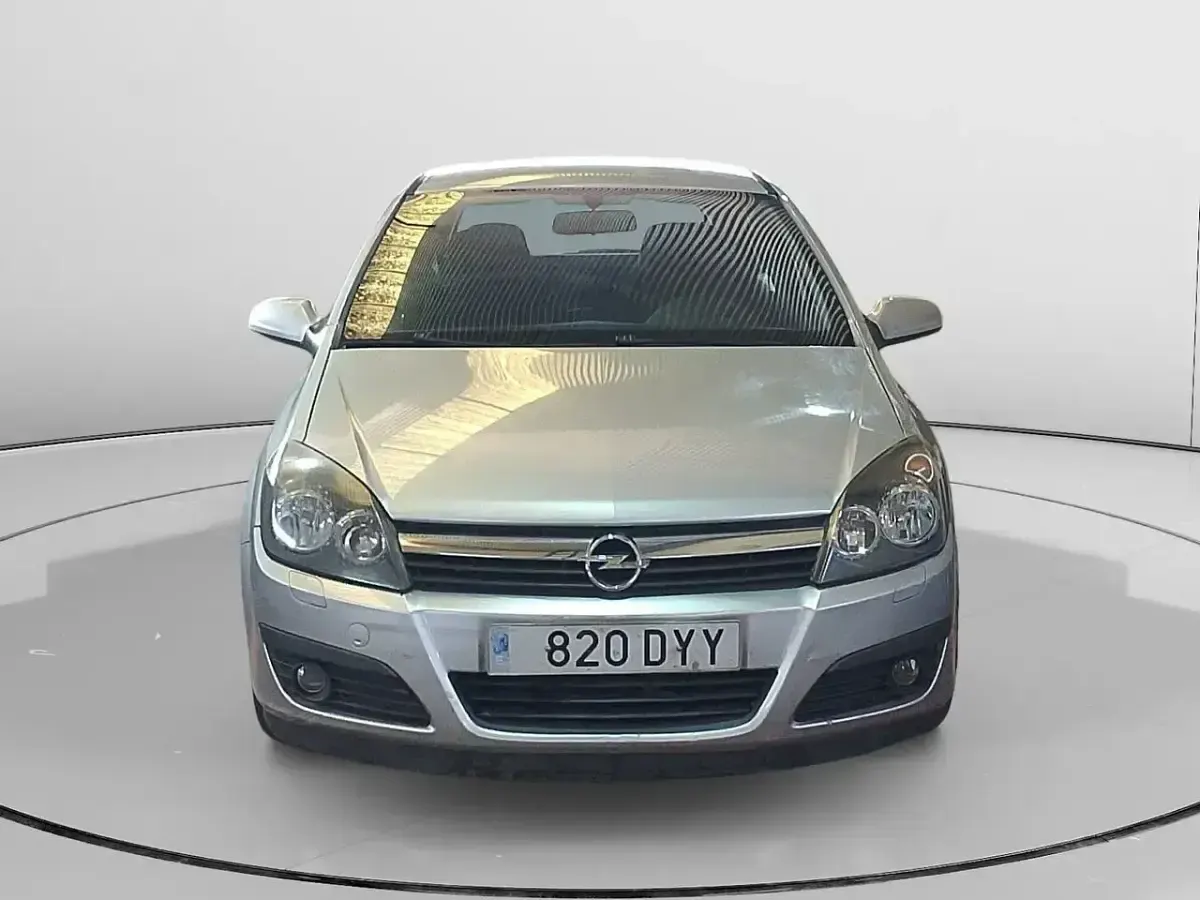 Begagnad Opel Astra Enjoy 102 HK (75 kW) 2006 Grå Sedan