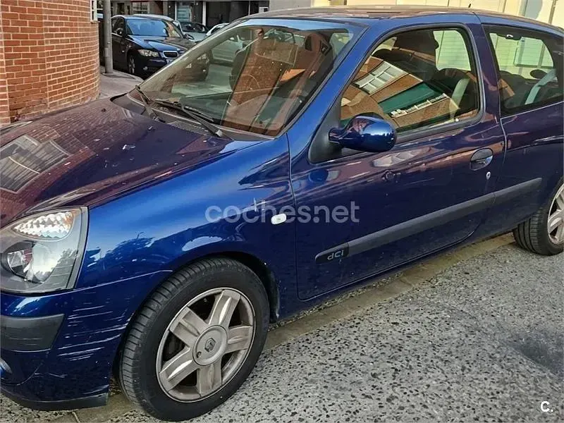 Usado Renault Clio II Extreme 100 CV (73 kW) 2006 Azul Berlina