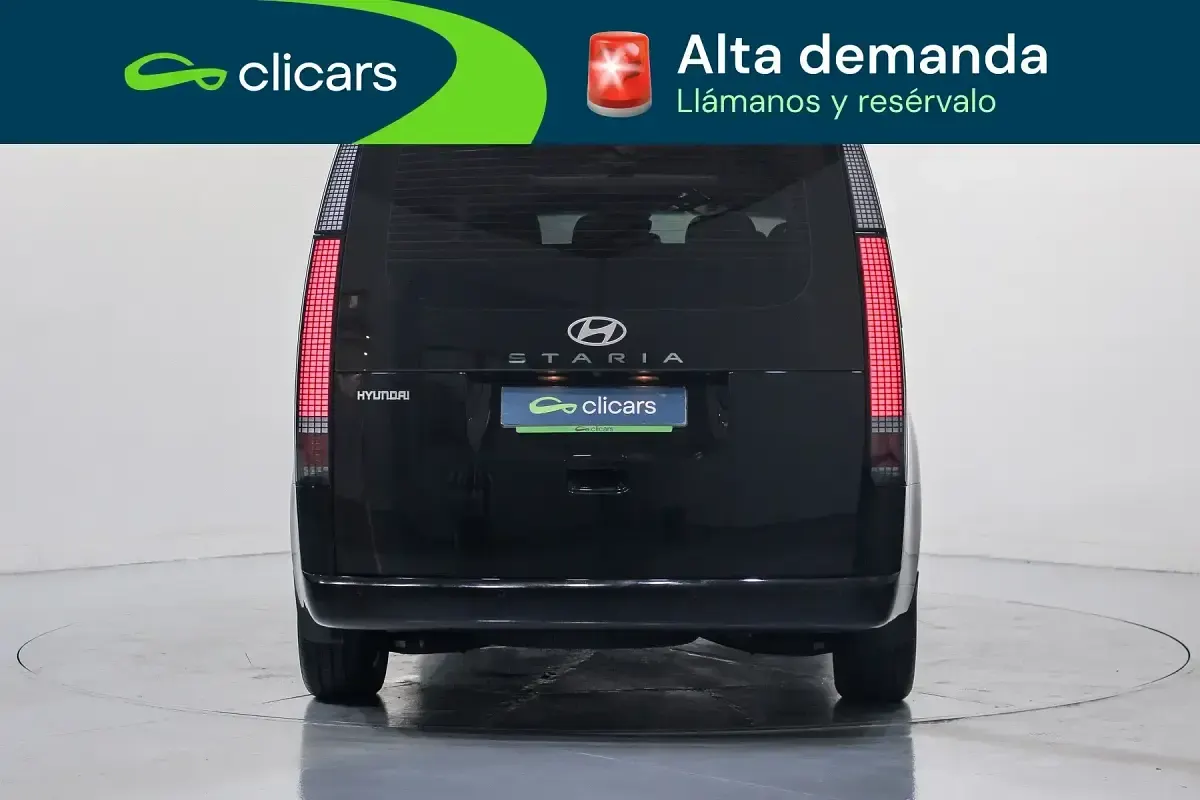 Usado Hyundai Staria Style 217 CV (159 kW) 2025 Negro Monovolumen