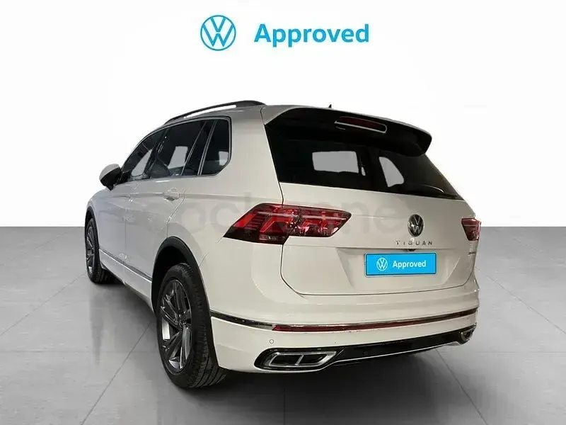 Usado VW Tiguan R-line 245 CV (180 kW) 2022 Blanco SUV