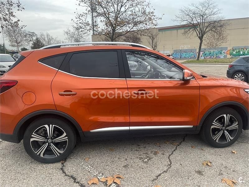 Usado MG ZS Comfort 106 CV (77 kW) 2023 Naranja SUV