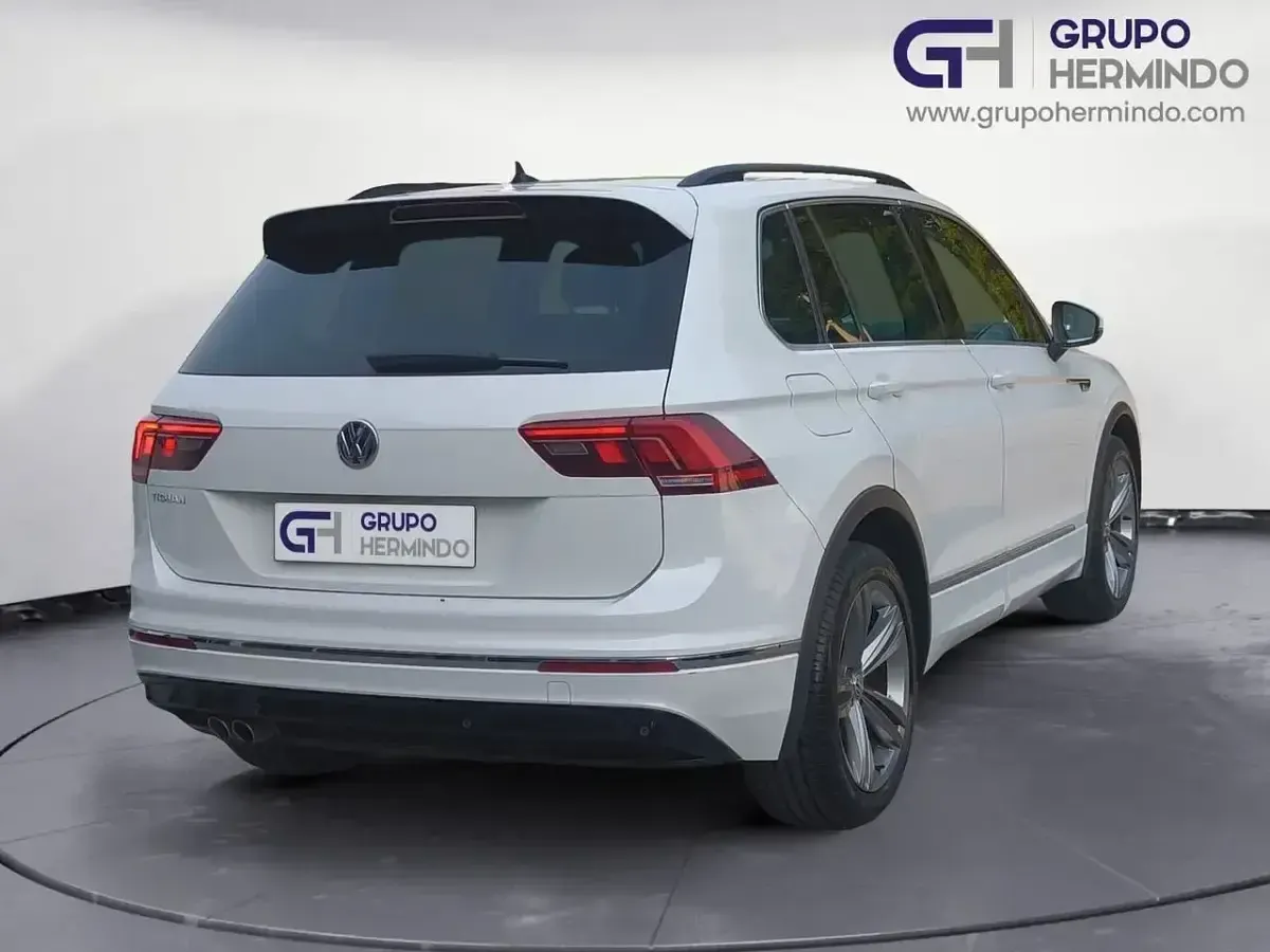 Usado VW Tiguan R-line 150 CV (110 kW) 2020 Blanco SUV