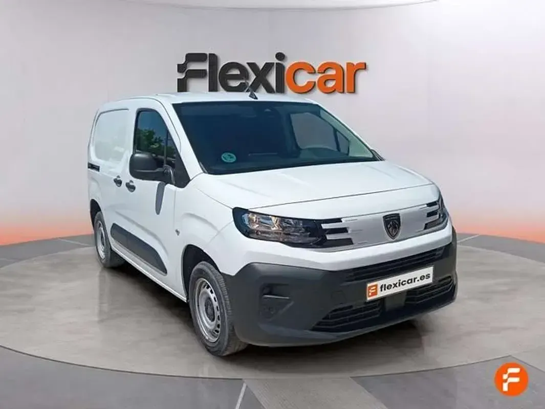 Usado Peugeot TePee Access 75 CV (55 kW) 2025 Blanco Van