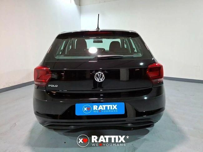 Usado VW Polo Comfortline 75 CV (55 kW) 2018 Negro Berlina