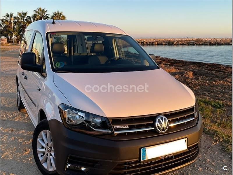 Usado VW Caddy Trendline 110 CV (80 kW) 2016 Blanco Monovolumen