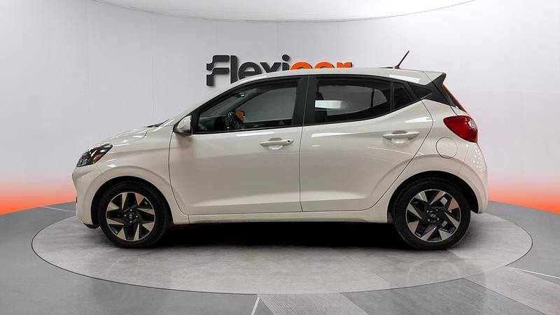 Usado Hyundai i10 67 CV (49 kW) 2023 Blanco Utilitario