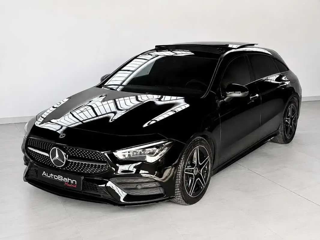 Usado Mercedes CLA200 Shooting Brake 163 CV (119 kW) 2020 Negro Familiar