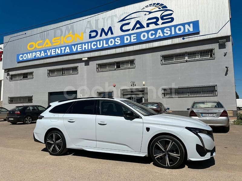 Blanco Usado 2024 Peugeot 308 GT Familiar | 26.300 € (Buen precio) - Imagen 1/4