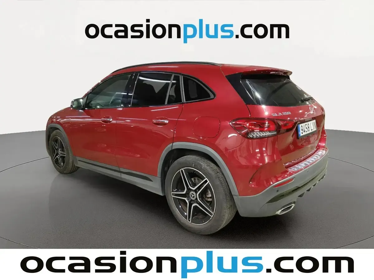 Usado Mercedes GLA200 AMG 163 CV (119 kW) 2022 Rojo SUV