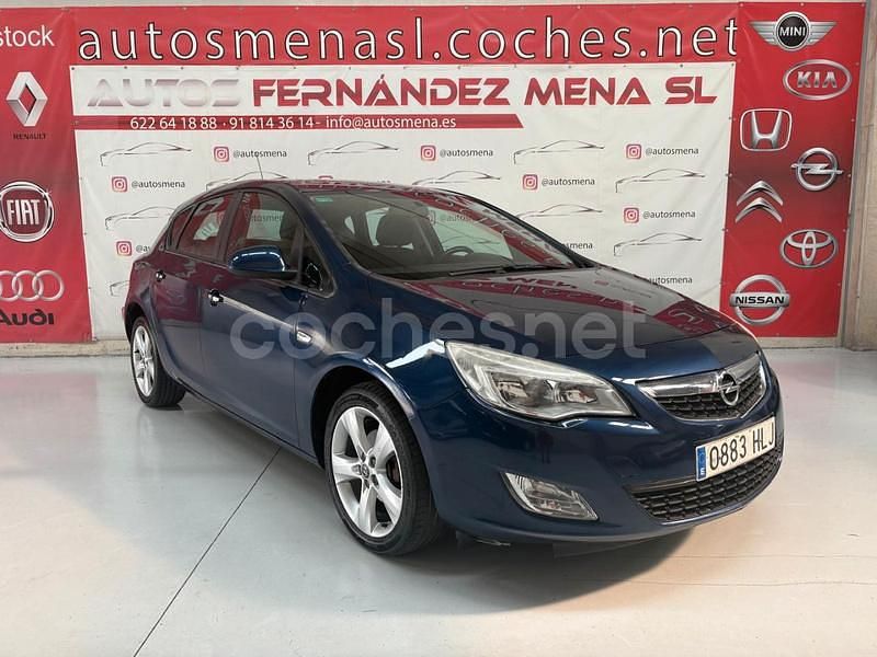 Azul Usado 2012 Opel Astra Selective Berlina | 6700 € (Precio justo) - Imagen 1/4