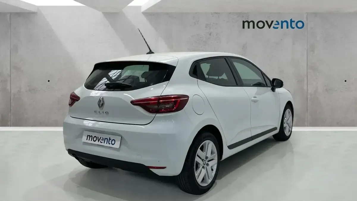 Usado Renault Clio Intens 90 CV (66 kW) 2022 Blanco Utilitario