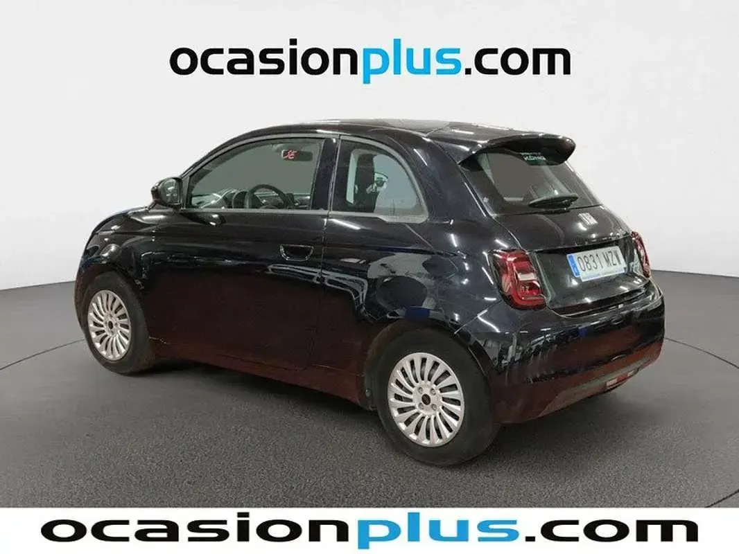 Usado Fiat 500e Action 69 kW (95 CV) 2022 Negro Utilitario