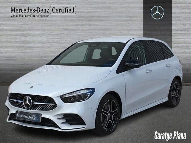 Usado Mercedes B250e AMG line 218 CV (160 kW) 2024 Blanco digital Monovolumen