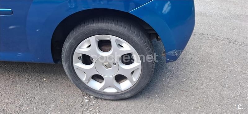 Usado Renault Twingo GT 101 CV (74 kW) 2008 Azul Utilitario