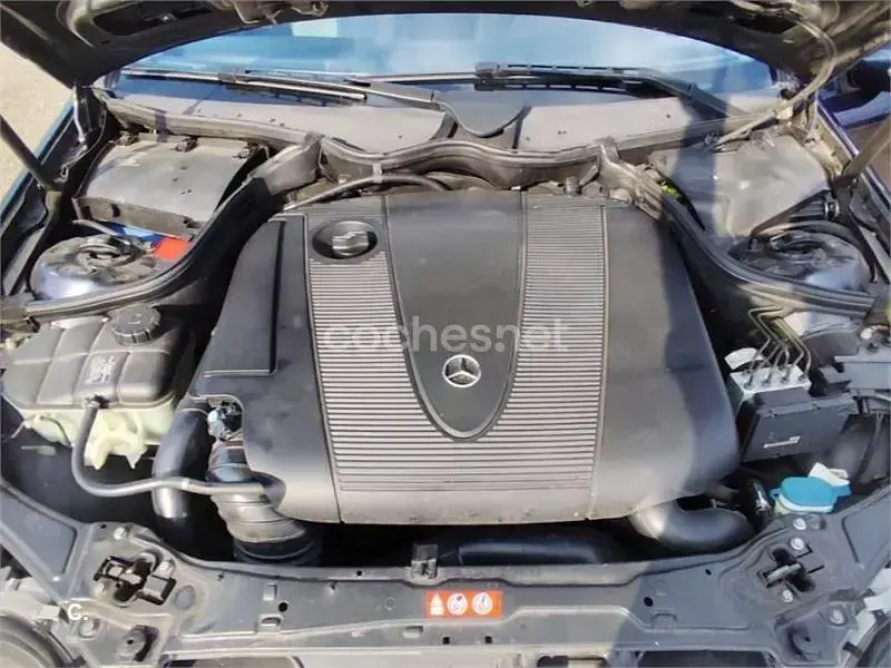 Usado Mercedes C220 Sport Edition 150 CV (110 kW) 2005 Azul Familiar