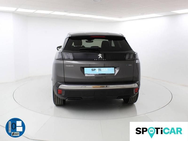 Usado Peugeot 3008 Allure 225 CV (165 kW) 2021 Gris SUV