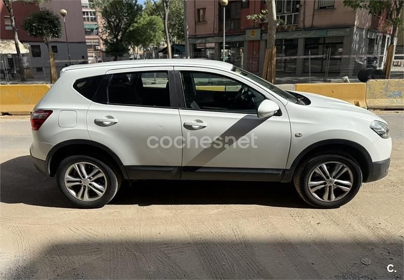 Usado Nissan Qashqai Acenta 110 CV (80 kW) 2012 Blanco SUV