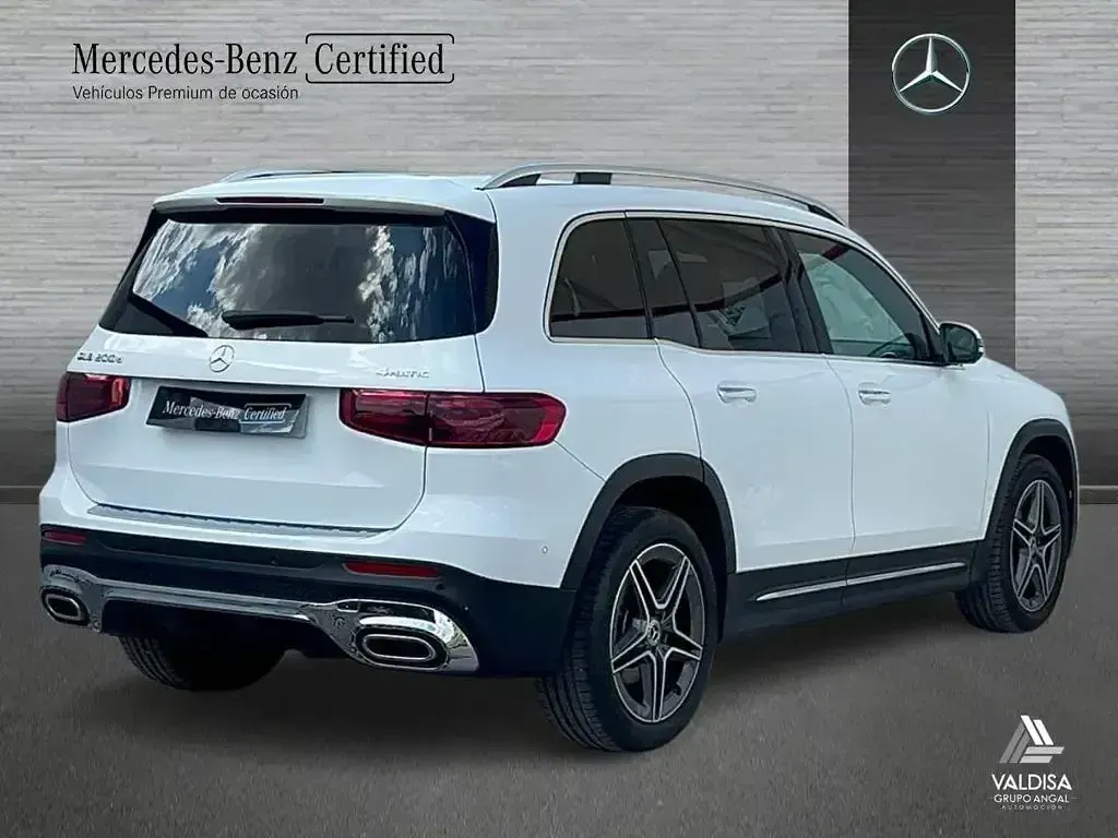 Usado Mercedes GLB200 150 CV (110 kW) 2024 Blanco polar SUV