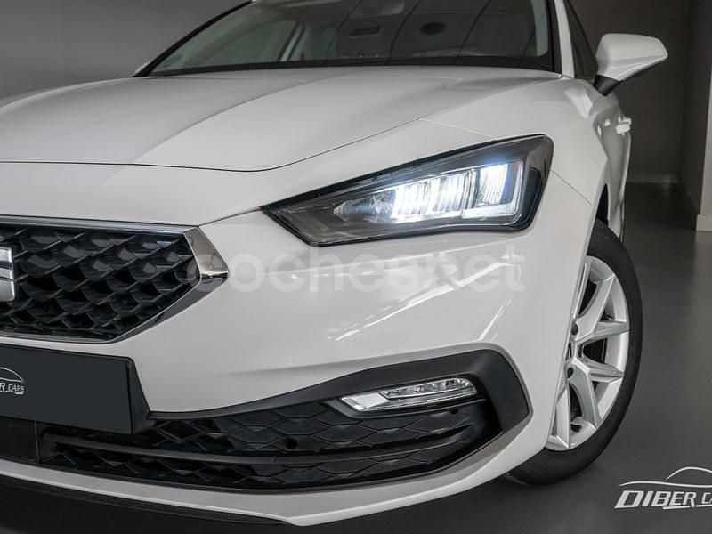 Usado Seat Leon Style 115 CV (84 kW) 2020 Blanco Berlina