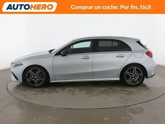 Käytetty Mercedes A180 AMG line 136 HP (100 kW) 2025 Harmaa Sedan