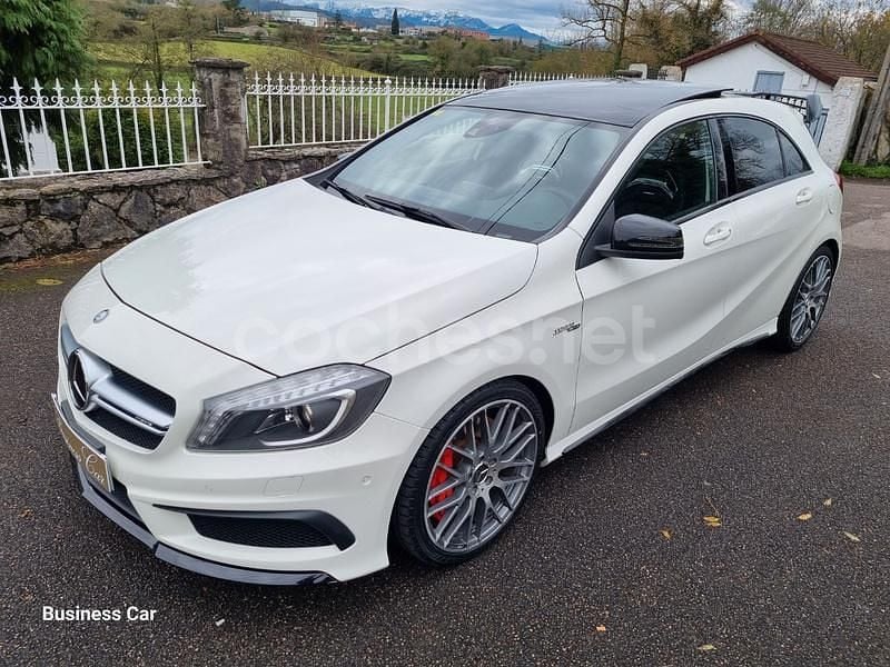 Blanco Usado 2015 Mercedes A45 AMG AMG Berlina | 28.500 € (Precio justo) - Imagen 1/4